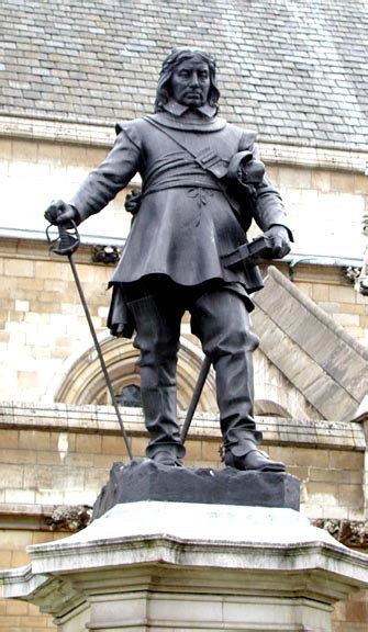 oliver cromwell statue history